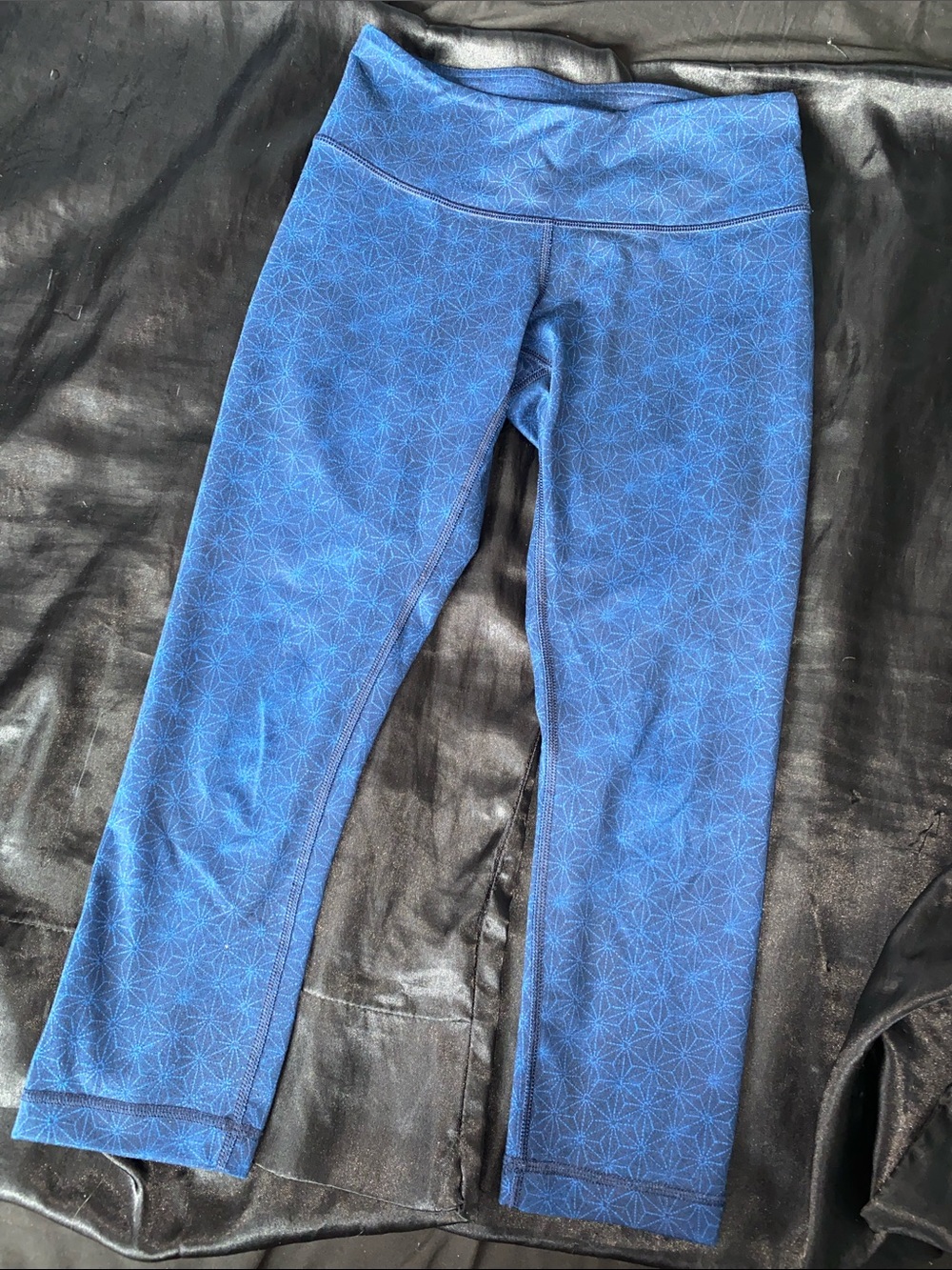lululemon athletica Blue Geometric Print Leggings